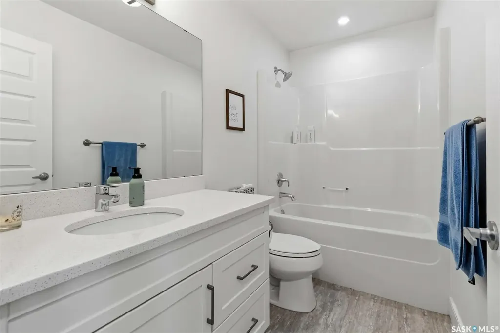 403 Delainey Road Saskatoon SK S7V 0N4