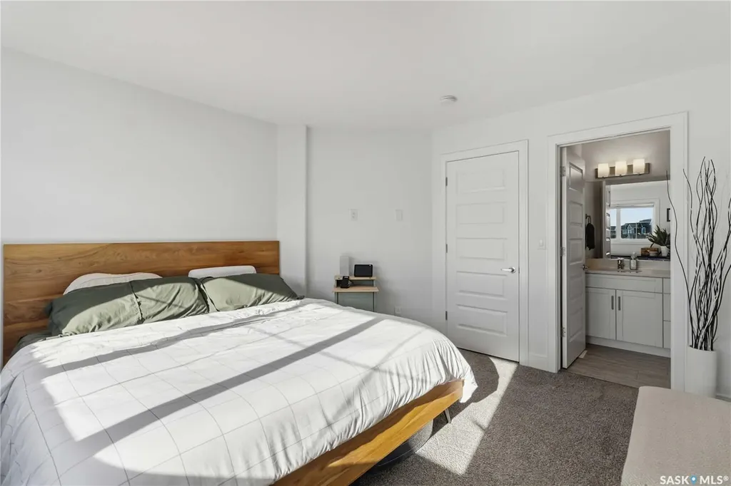 403 Delainey Road Saskatoon SK S7V 0N4