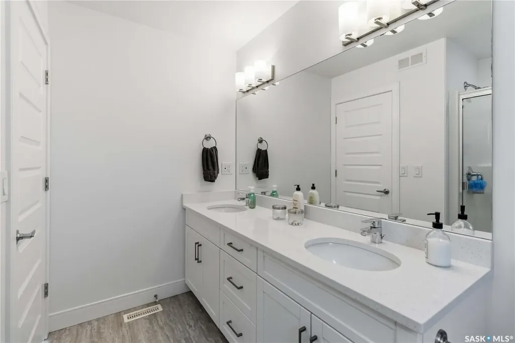 403 Delainey Road Saskatoon SK S7V 0N4