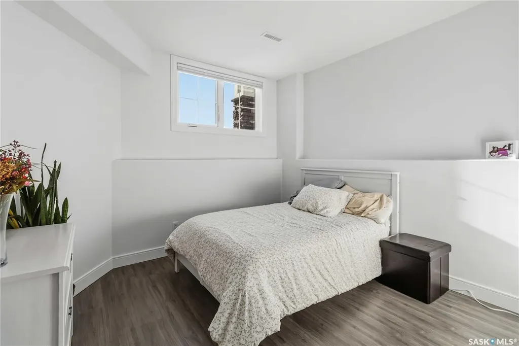 403 Delainey Road Saskatoon SK S7V 0N4