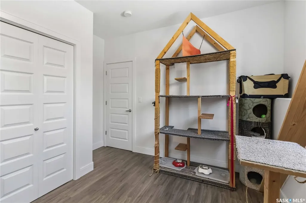 403 Delainey Road Saskatoon SK S7V 0N4
