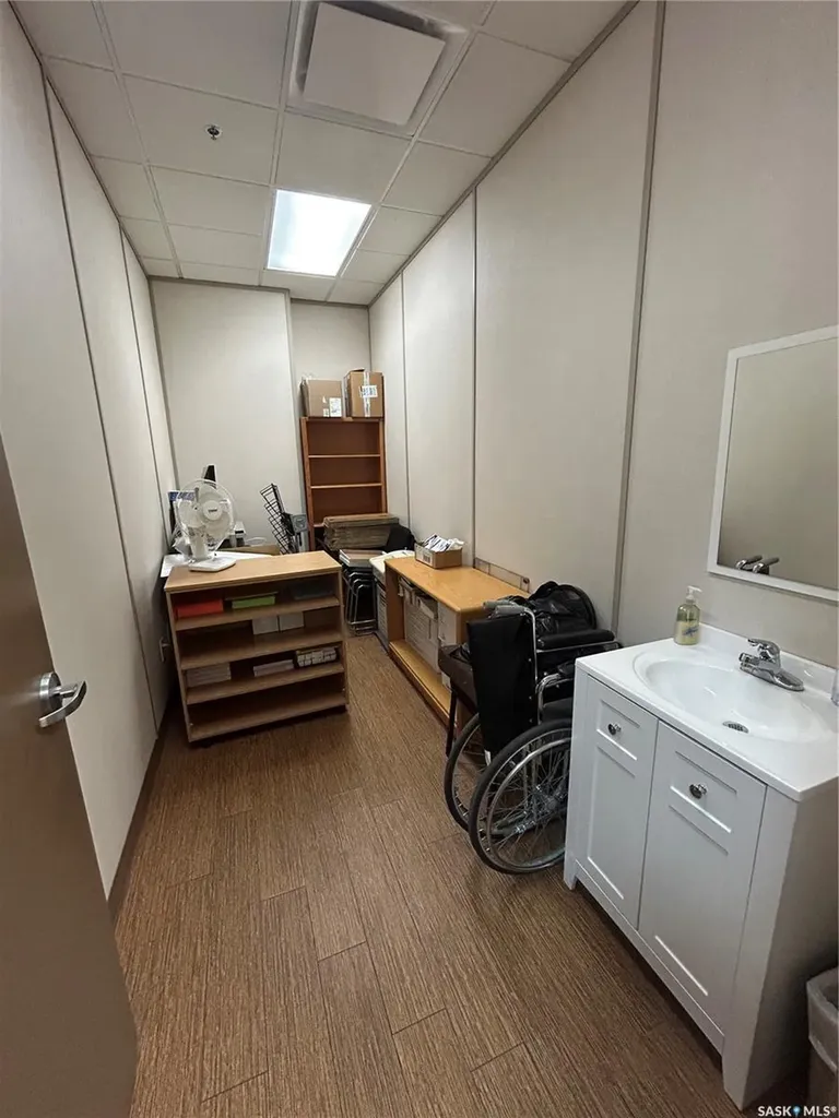 207 2nd Avenue N Saskatoon SK S7K 3P2