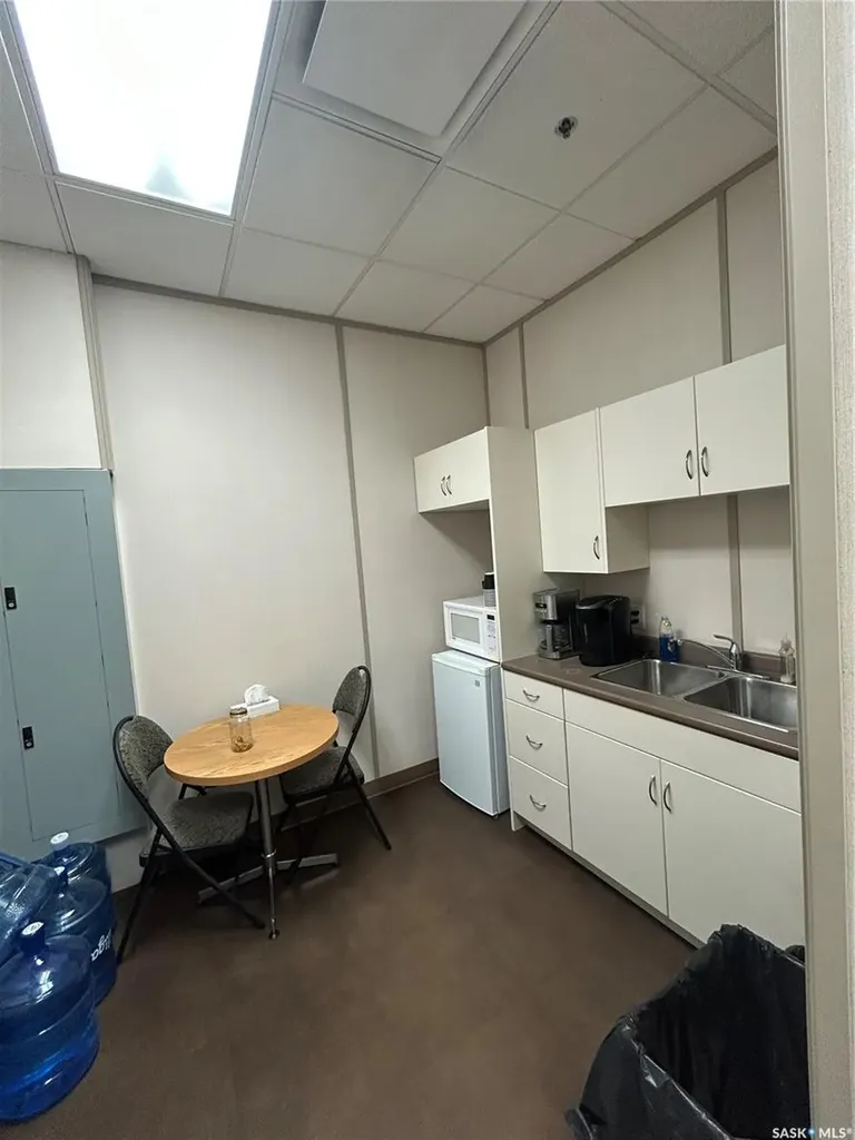 207 2nd Avenue N Saskatoon SK S7K 3P2