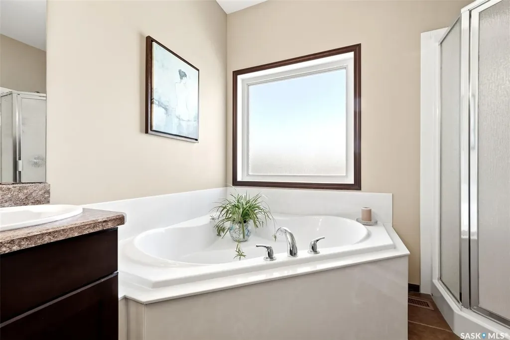 24 Bardel Crescent Pilot Butte SK S0G 3Z0