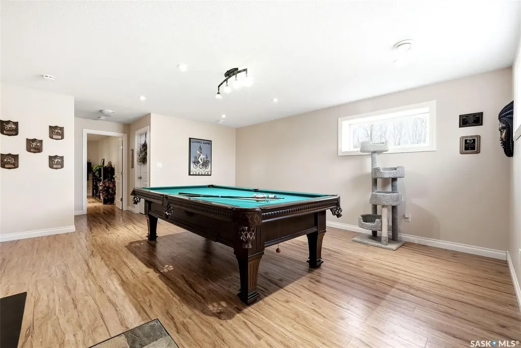 24 Bardel Crescent Pilot Butte SK S0G 3Z0