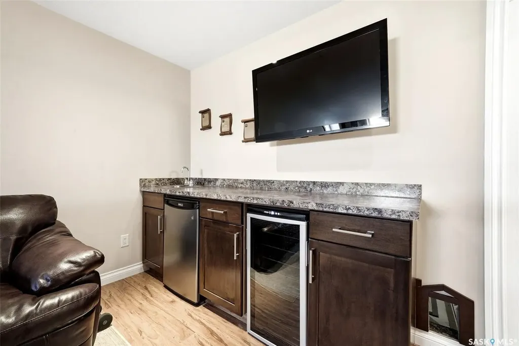 24 Bardel Crescent Pilot Butte SK S0G 3Z0