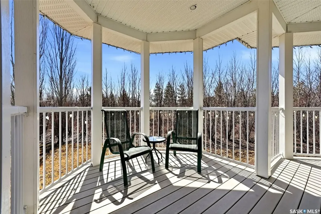 24 Bardel Crescent Pilot Butte SK S0G 3Z0