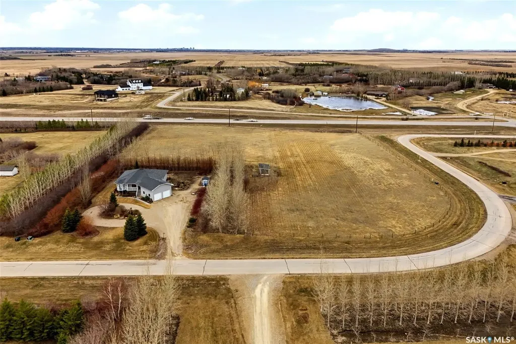 24 Bardel Crescent Pilot Butte SK S0G 3Z0