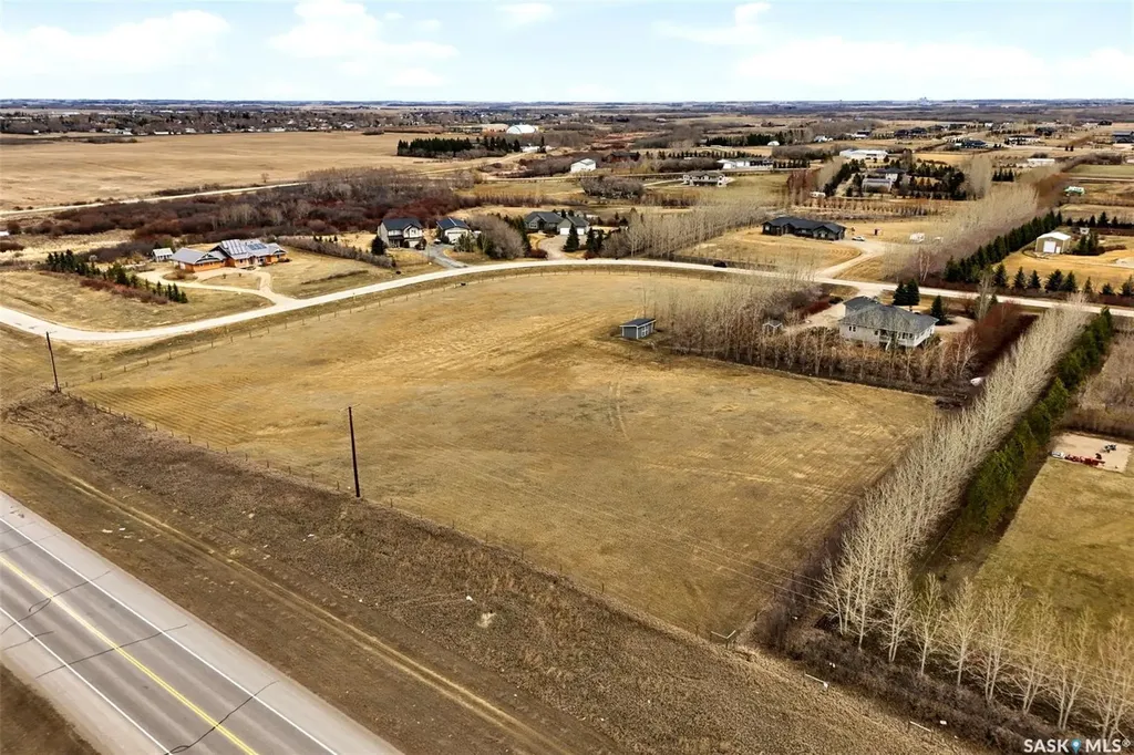 24 Bardel Crescent Pilot Butte SK S0G 3Z0