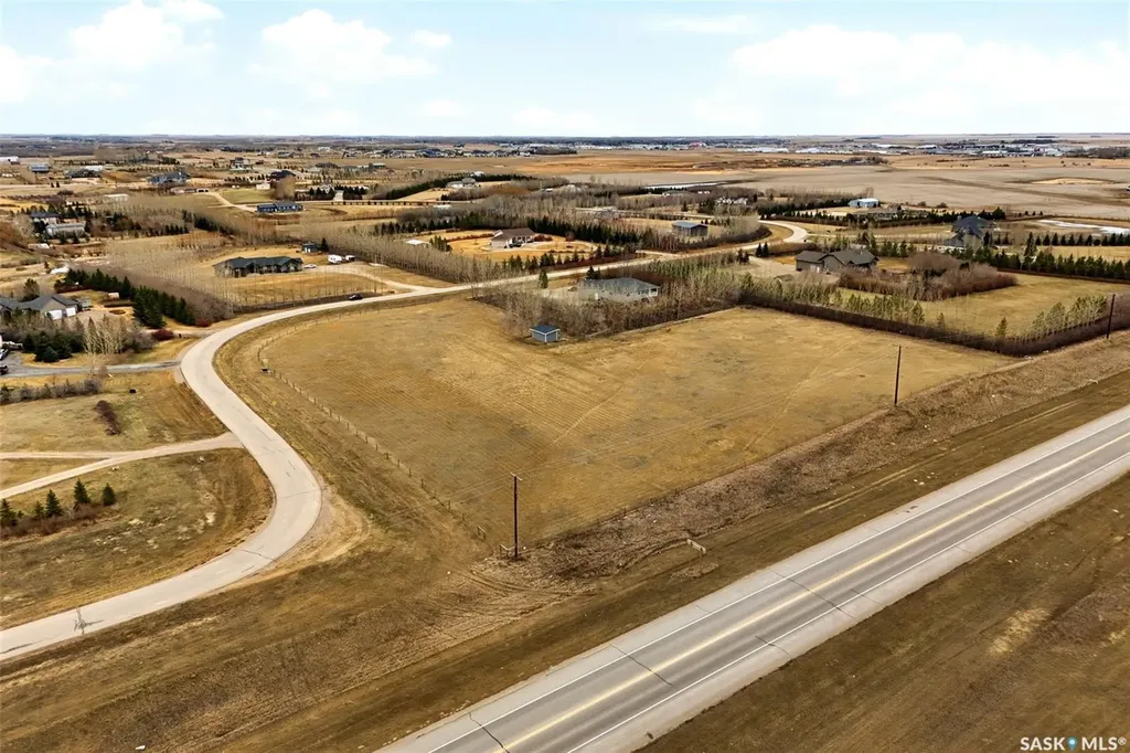 24 Bardel Crescent Pilot Butte SK S0G 3Z0