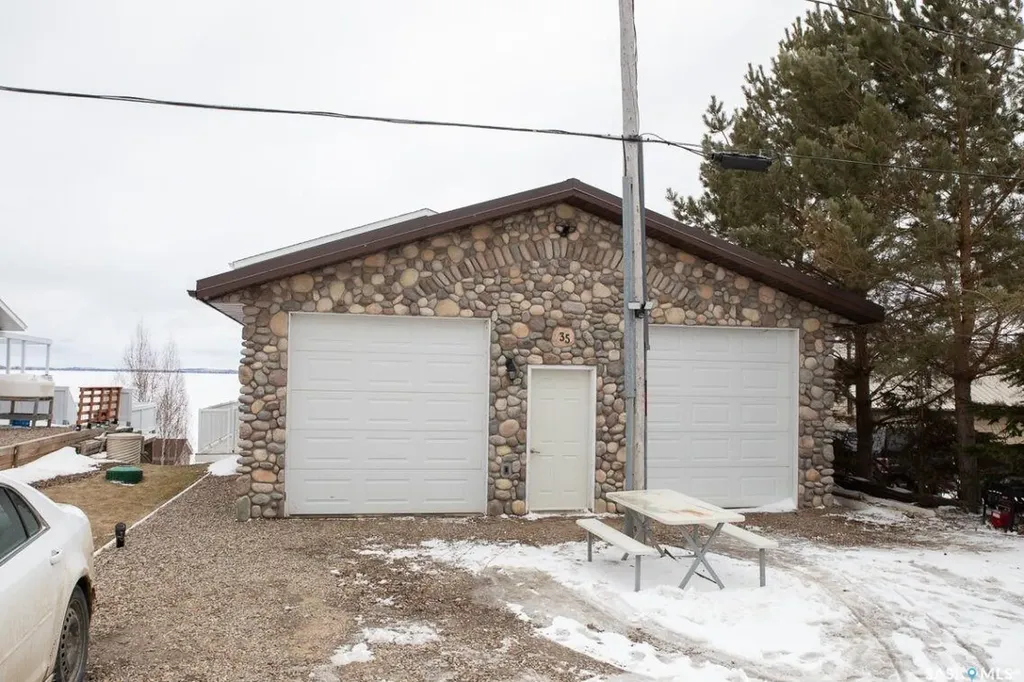 35 Lake Avenue Meota Rm No.468 SK S0M 1X0