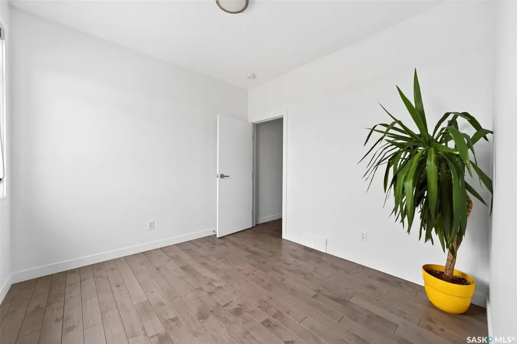 5501 Norseman Crescent Regina SK S4W 0J8