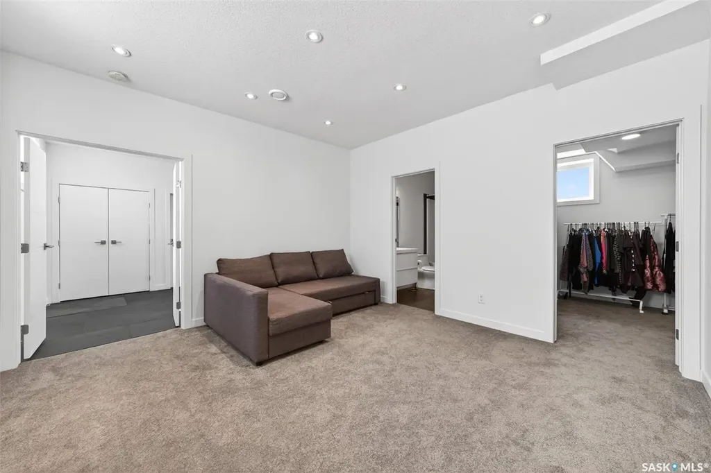 5501 Norseman Crescent Regina SK S4W 0J8