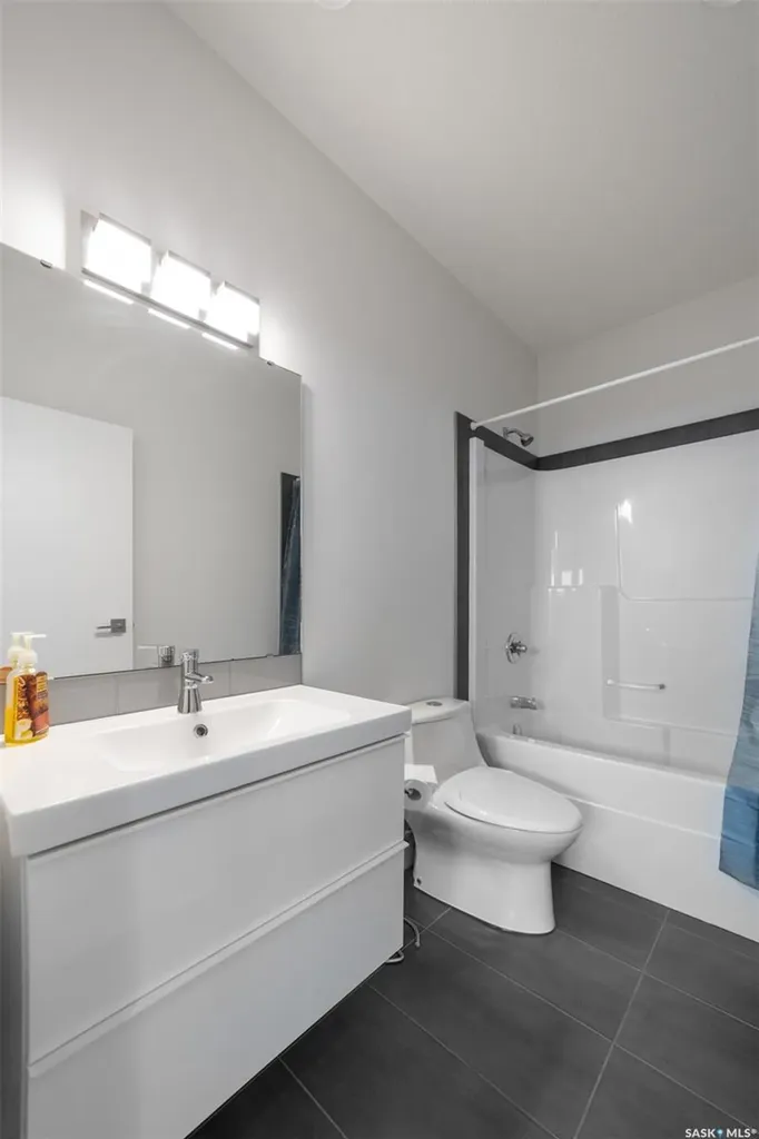 5501 Norseman Crescent Regina SK S4W 0J8
