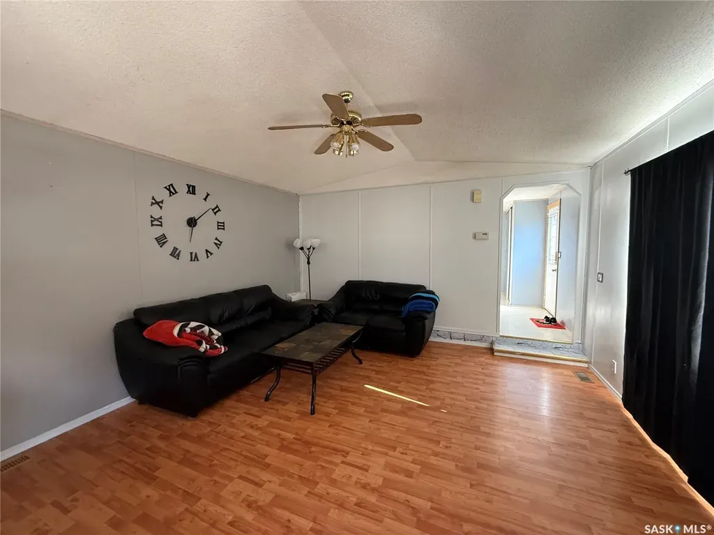 710 1st Avenue W Kindersley SK S0L 1S0
