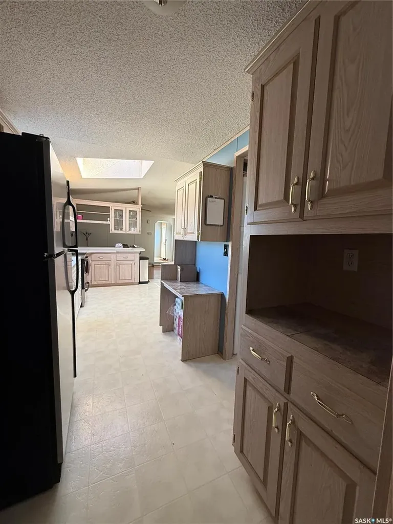 710 1st Avenue W Kindersley SK S0L 1S0