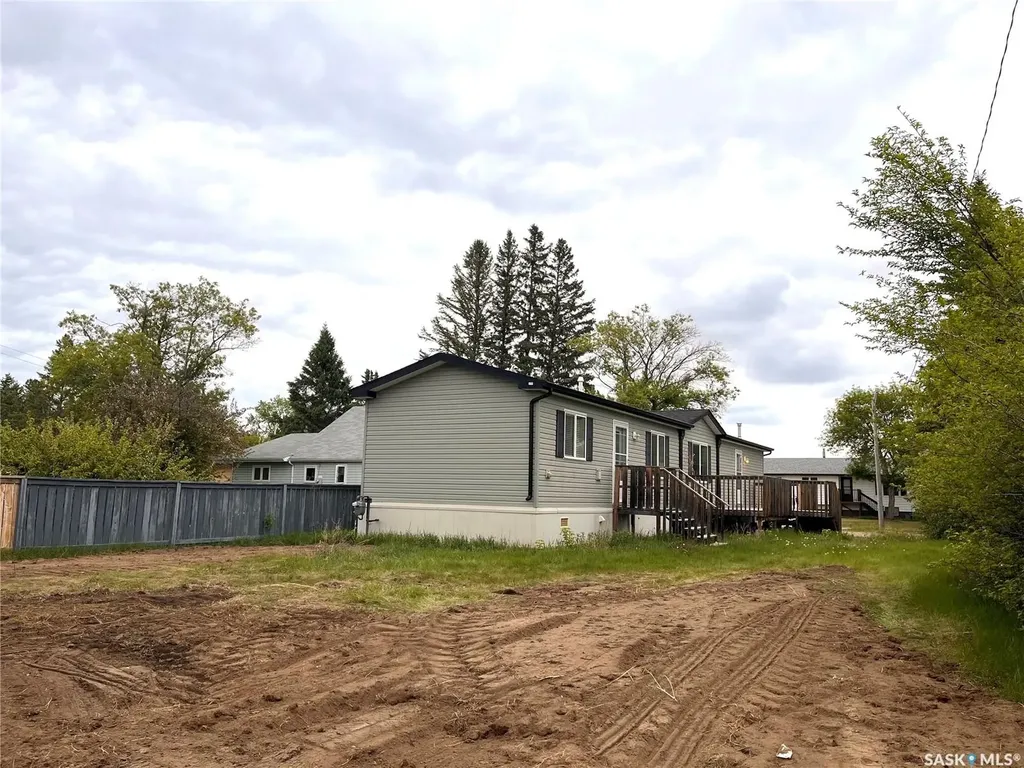 218 4th Street N Nipawin SK S0E 1E0