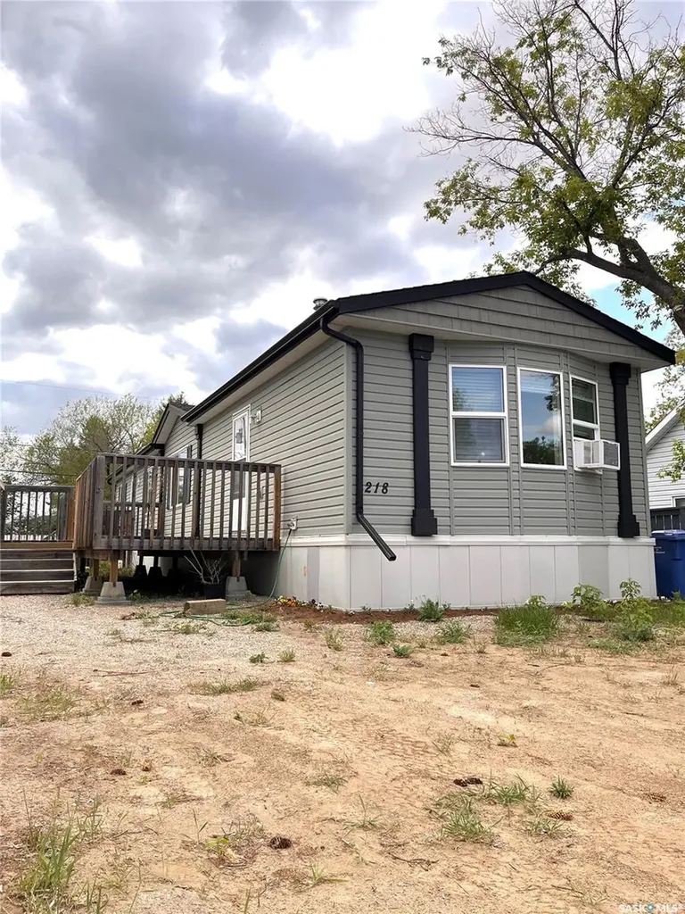 218 4th Street N Nipawin SK S0E 1E0