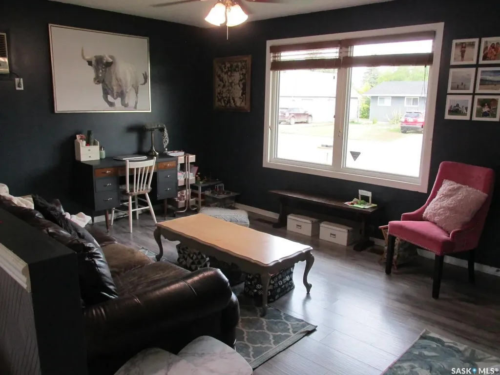 302 7th Avenue W Nipawin SK S0E 1E0