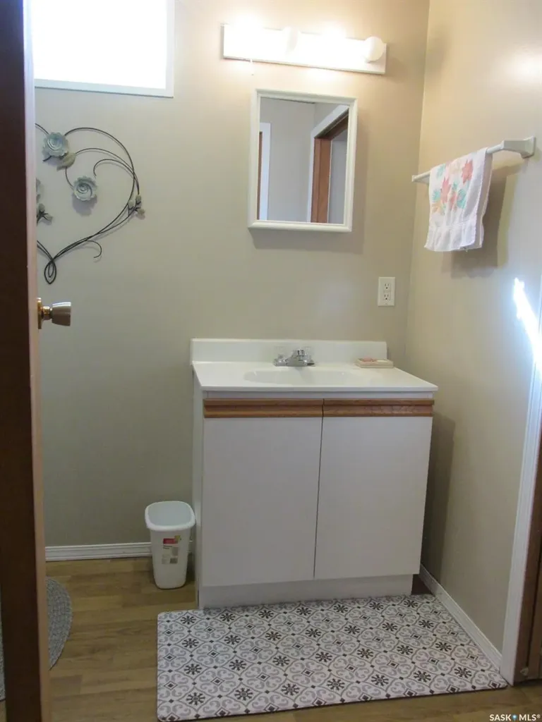 302 7th Avenue W Nipawin SK S0E 1E0