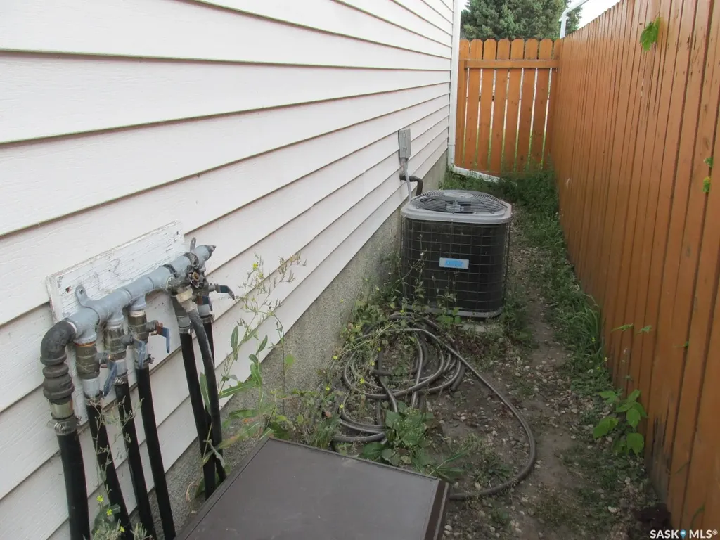 302 7th Avenue W Nipawin SK S0E 1E0