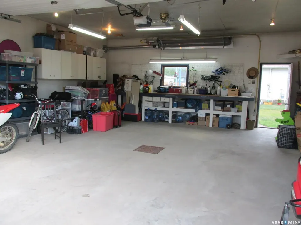 302 7th Avenue W Nipawin SK S0E 1E0