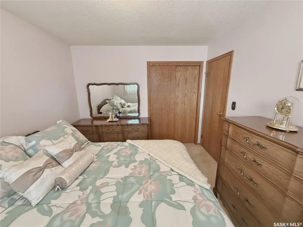 412 Curry Crescent Swift Current SK S9H 4X4