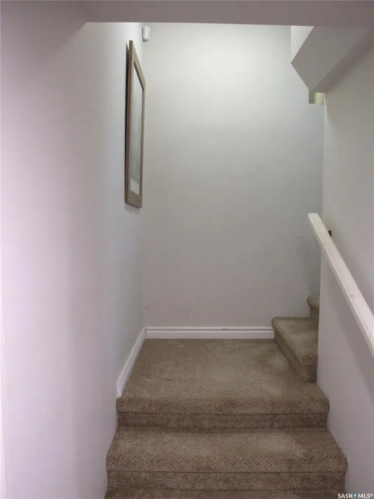 561 Dome Crescent Burstall SK S0N 0H0