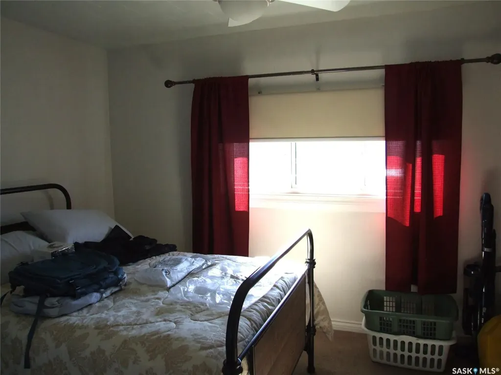 561 Dome Crescent Burstall SK S0N 0H0