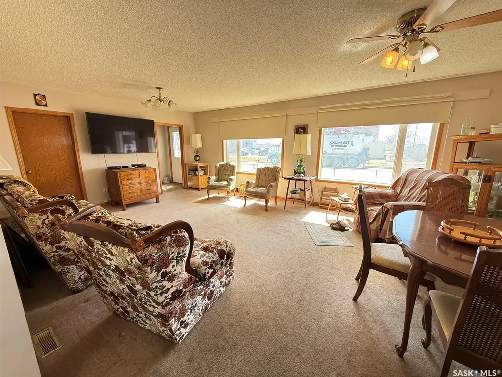 737 Third Street Estevan SK S4A 0P7