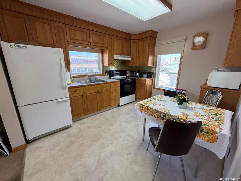737 Third Street Estevan SK S4A 0P7