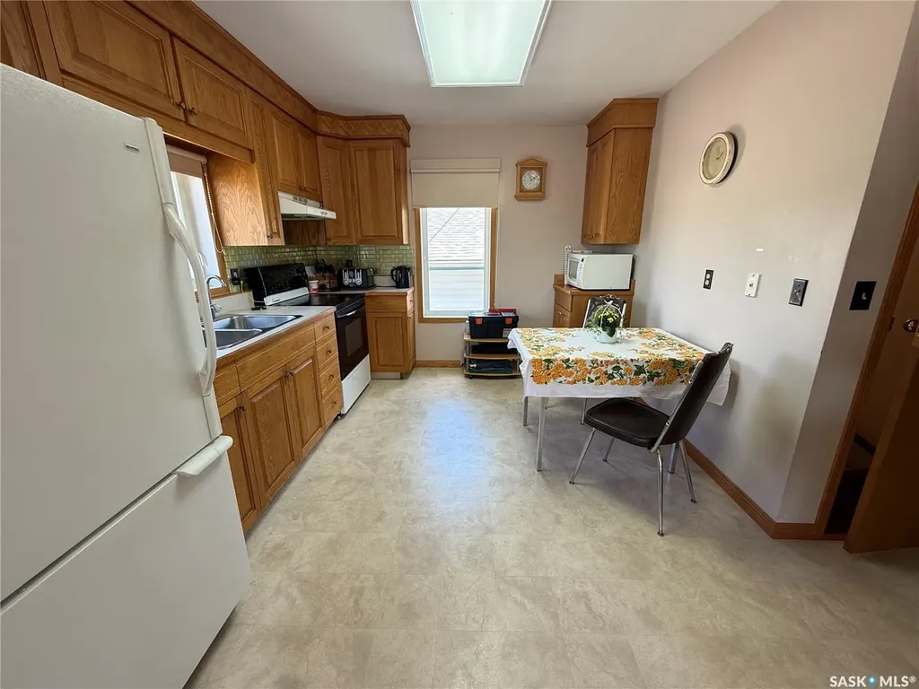 737 Third Street Estevan SK S4A 0P7