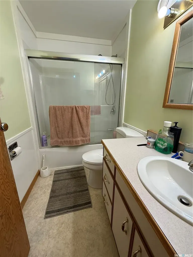 737 Third Street Estevan SK S4A 0P7