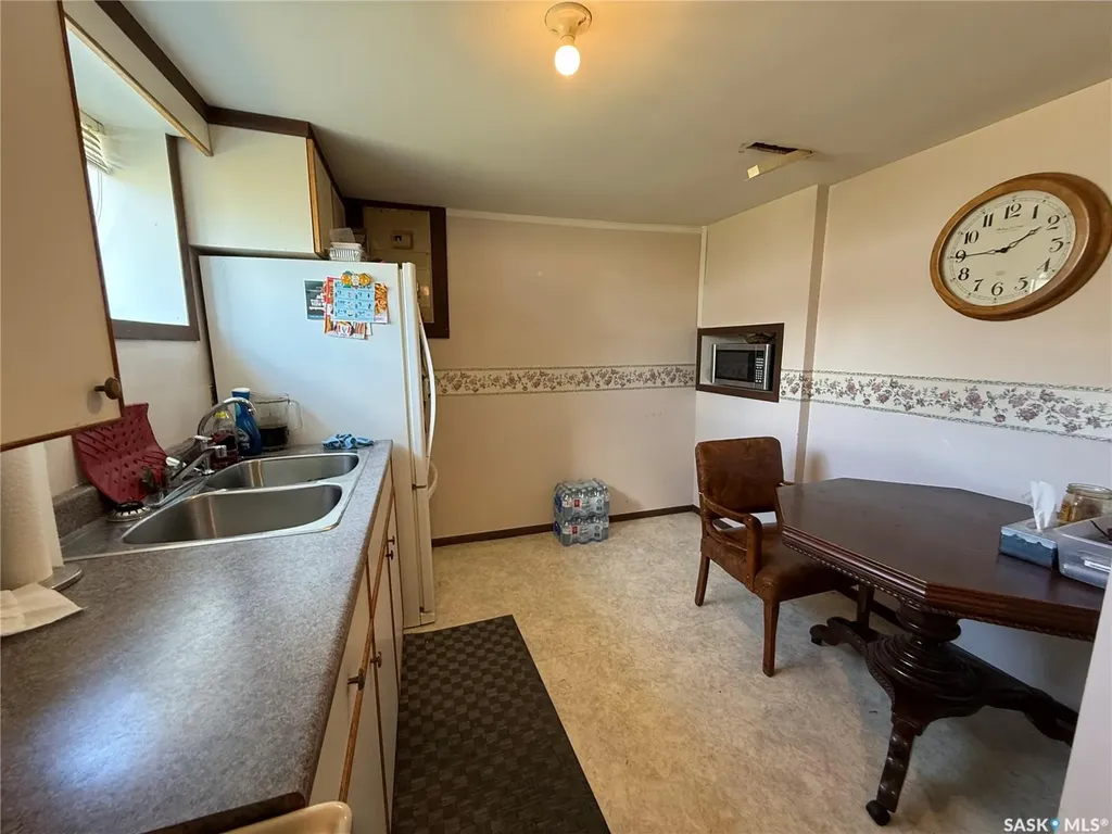 737 Third Street Estevan SK S4A 0P7