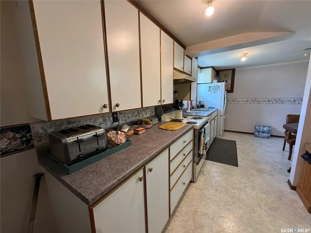 737 Third Street Estevan SK S4A 0P7