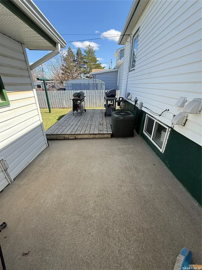 737 Third Street Estevan SK S4A 0P7
