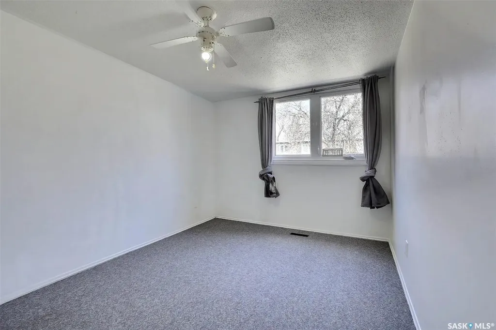 51 Spruceview Road Regina SK S4R 0E1