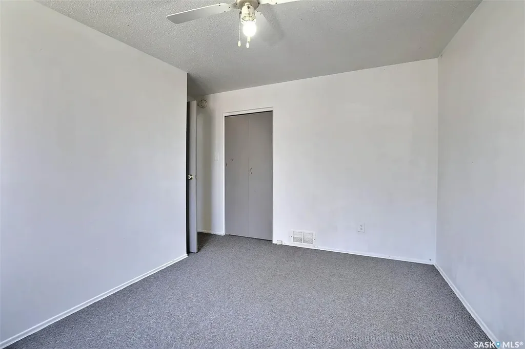 51 Spruceview Road Regina SK S4R 0E1