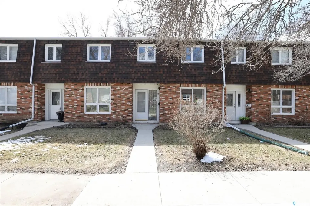 51 Spruceview Road Regina SK S4R 0E1