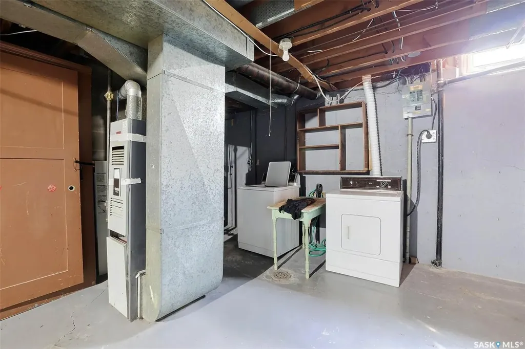 51 Spruceview Road Regina SK S4R 0E1