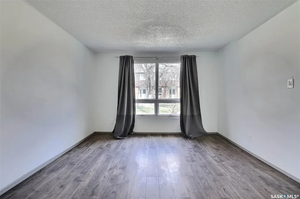 51 Spruceview Road Regina SK S4R 0E1