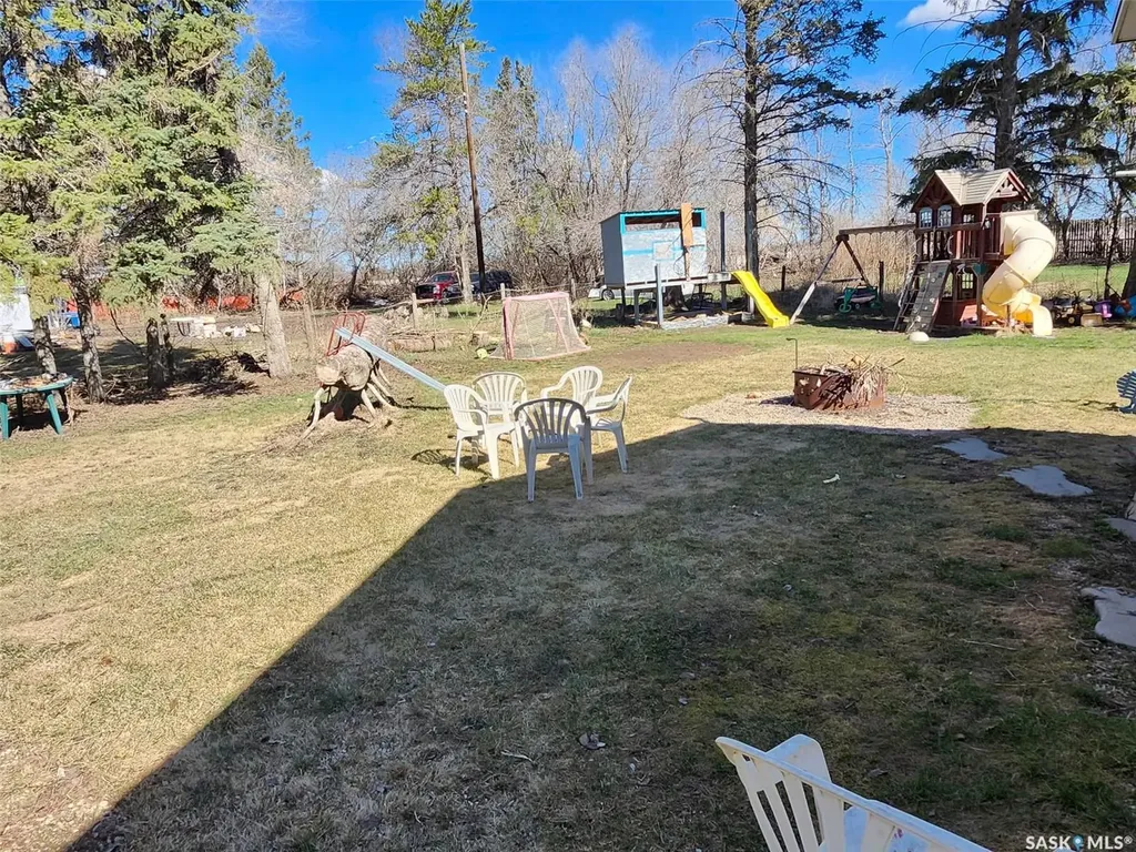 515 Duncan Drive Leask SK S0J 1M0