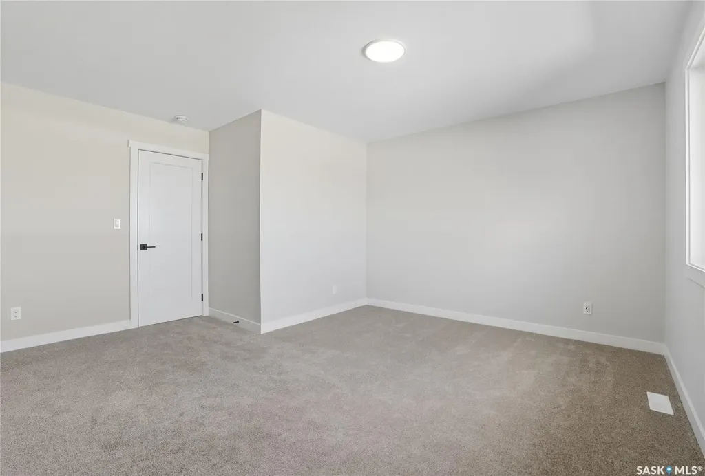 22 Taskamanwa Terrace Saskatoon SK S7V 1Z7