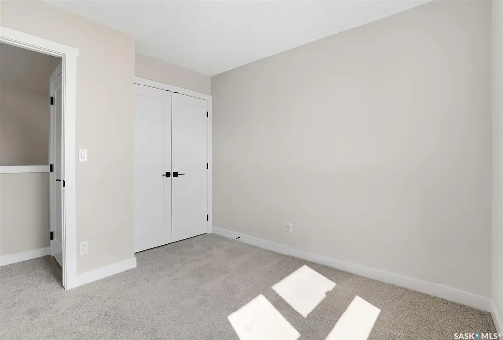 22 Taskamanwa Terrace Saskatoon SK S7V 1Z7
