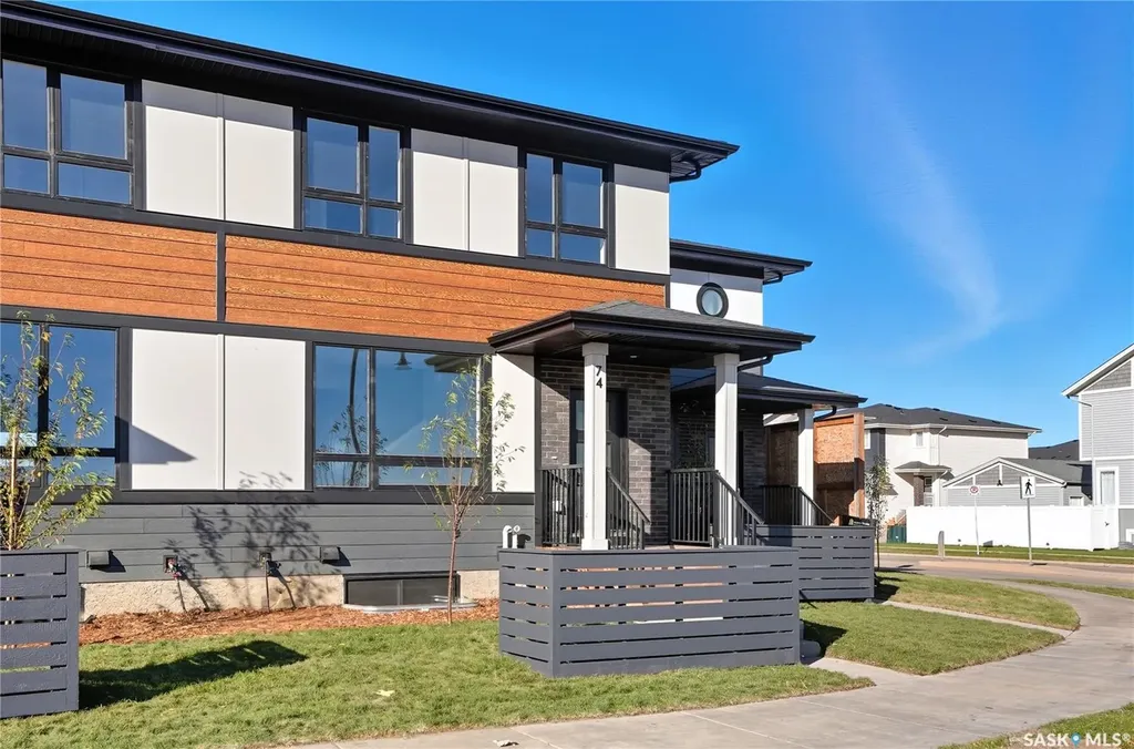22 Taskamanwa Terrace Saskatoon SK S7V 1Z7
