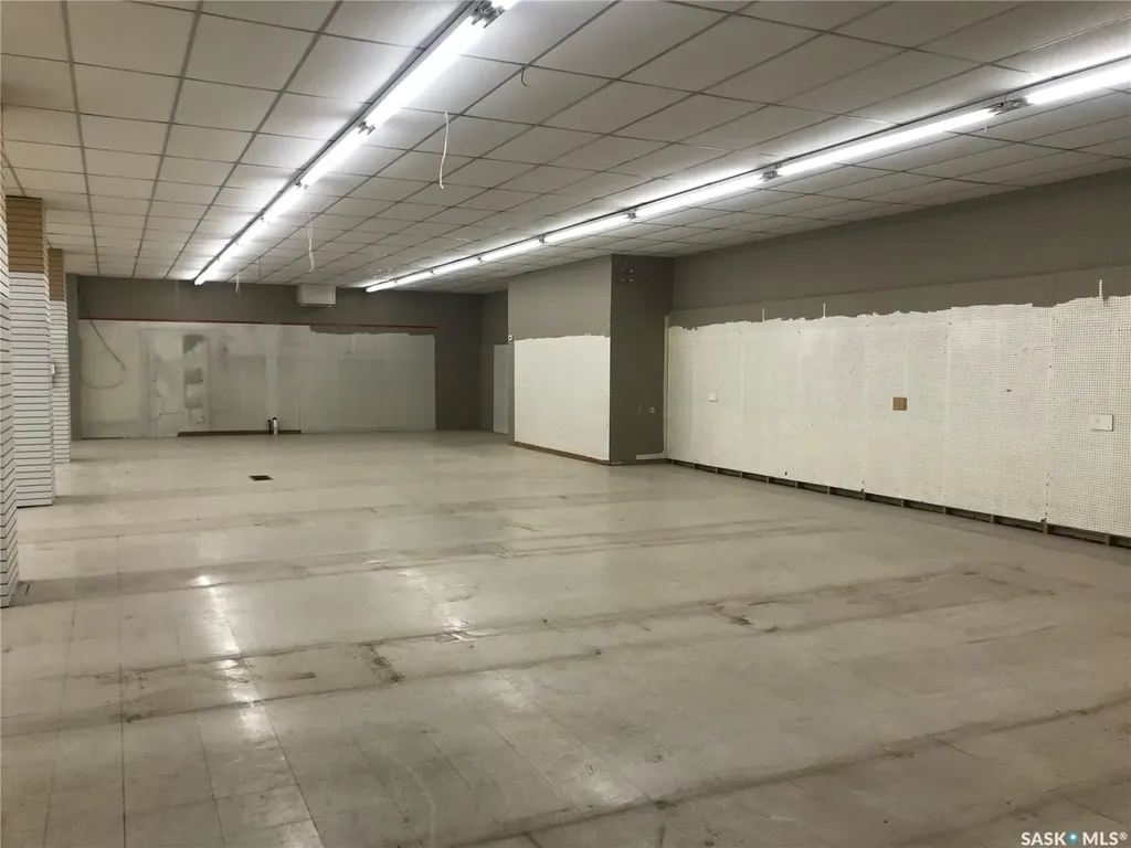 916 Central Avenue Saskatoon SK S7N 2G8
