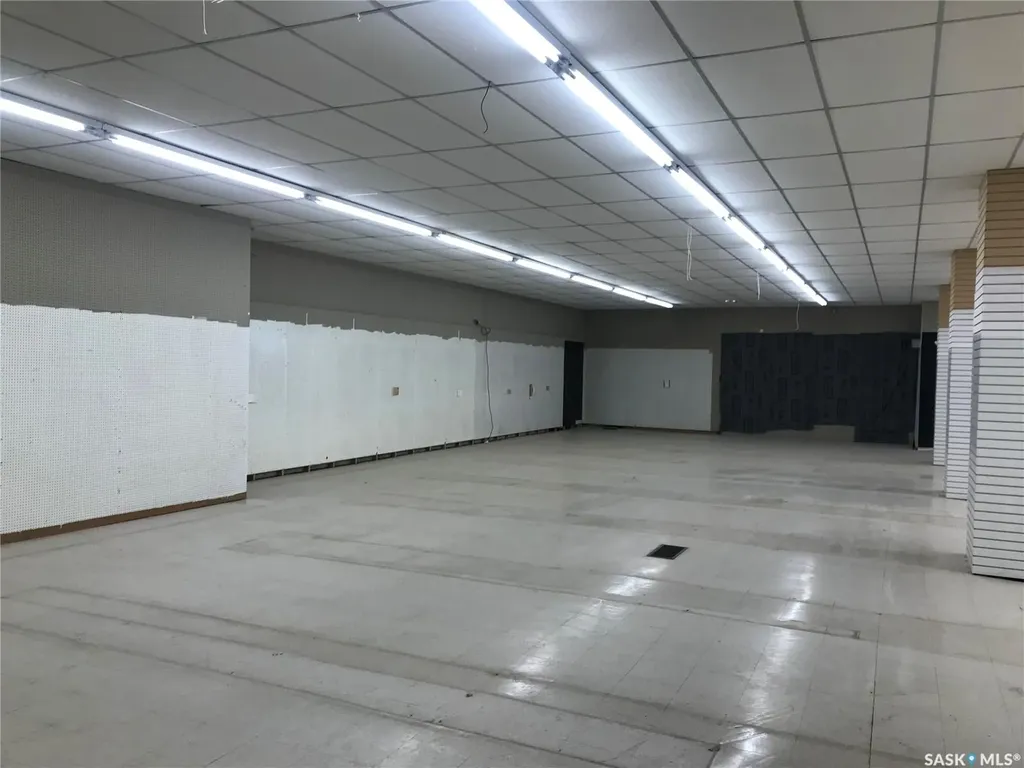 916 Central Avenue Saskatoon SK S7N 2G8