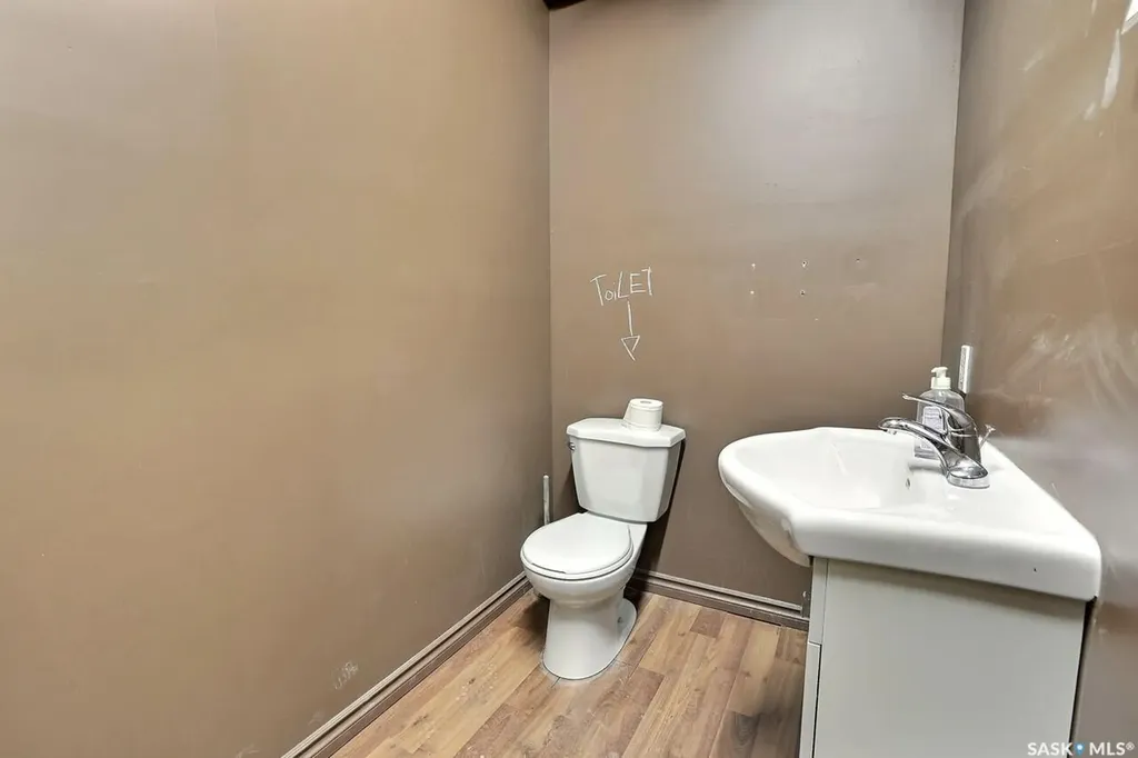 1843 Hamilton Street Regina SK S4P 2B9