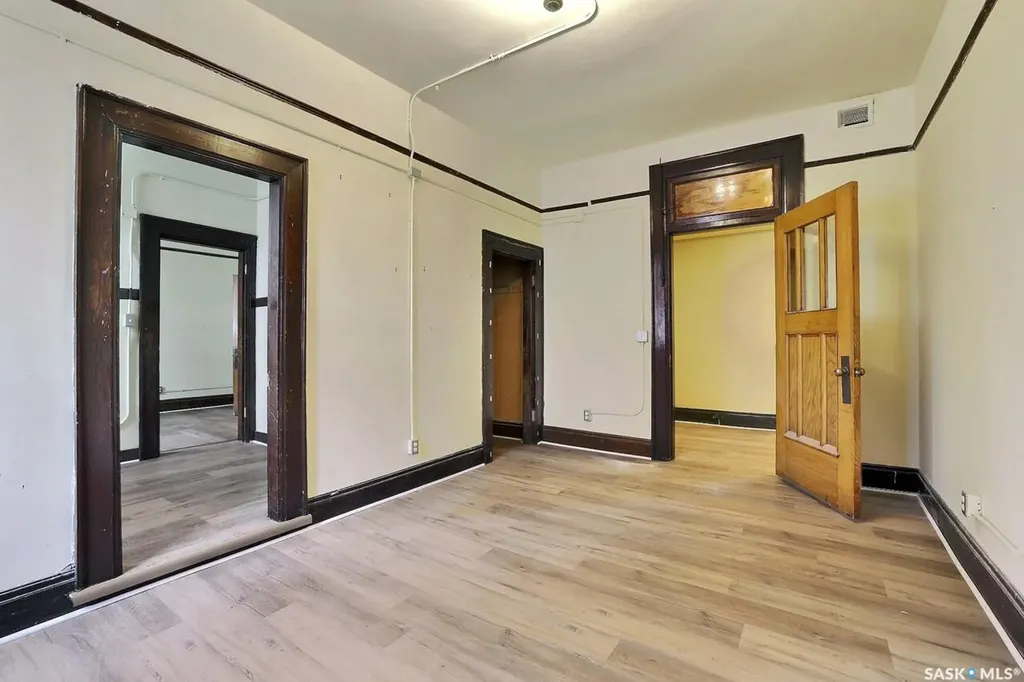 1843 Hamilton Street Regina SK S4P 2B9