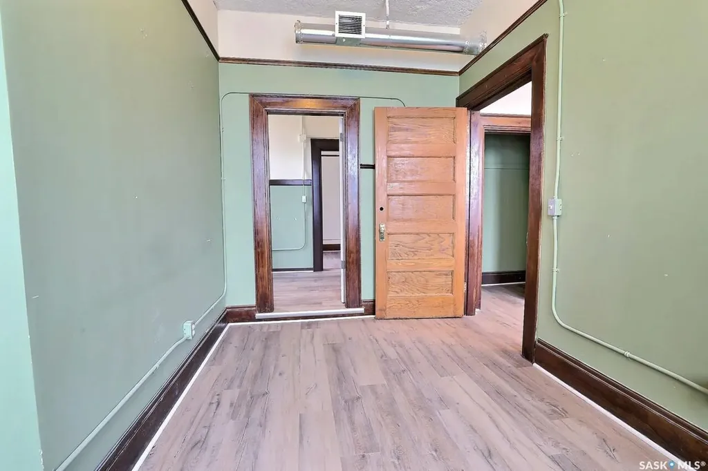 1843 Hamilton Street Regina SK S4P 2B9